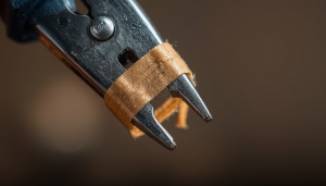 How to Open Screw Without Screwdriver